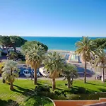 Daire 06ay - With Seafront Terrace