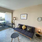 06ay - With Seafront Terrace Antibes