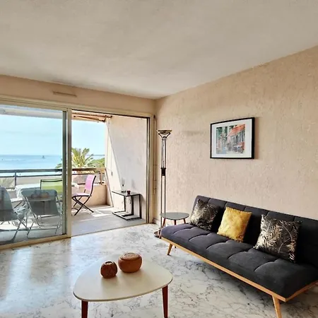 06ay - With Seafront Terrace Apartament