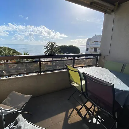 06ay - With Seafront Terrace Apartment Antibes