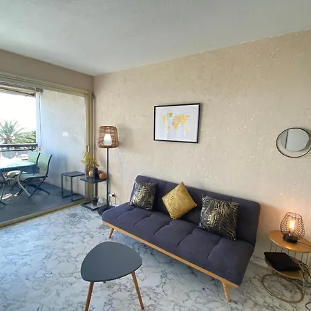 06ay - With Seafront Terrace 昂蒂布