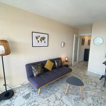 06ay - With Seafront Terrace Appartement