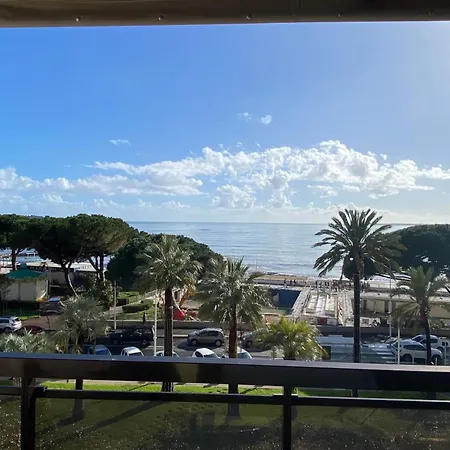 06ay - With Seafront Terrace Appartement *