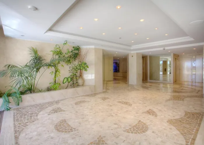 06ay - With Seafront Terrace Apartment Antibes